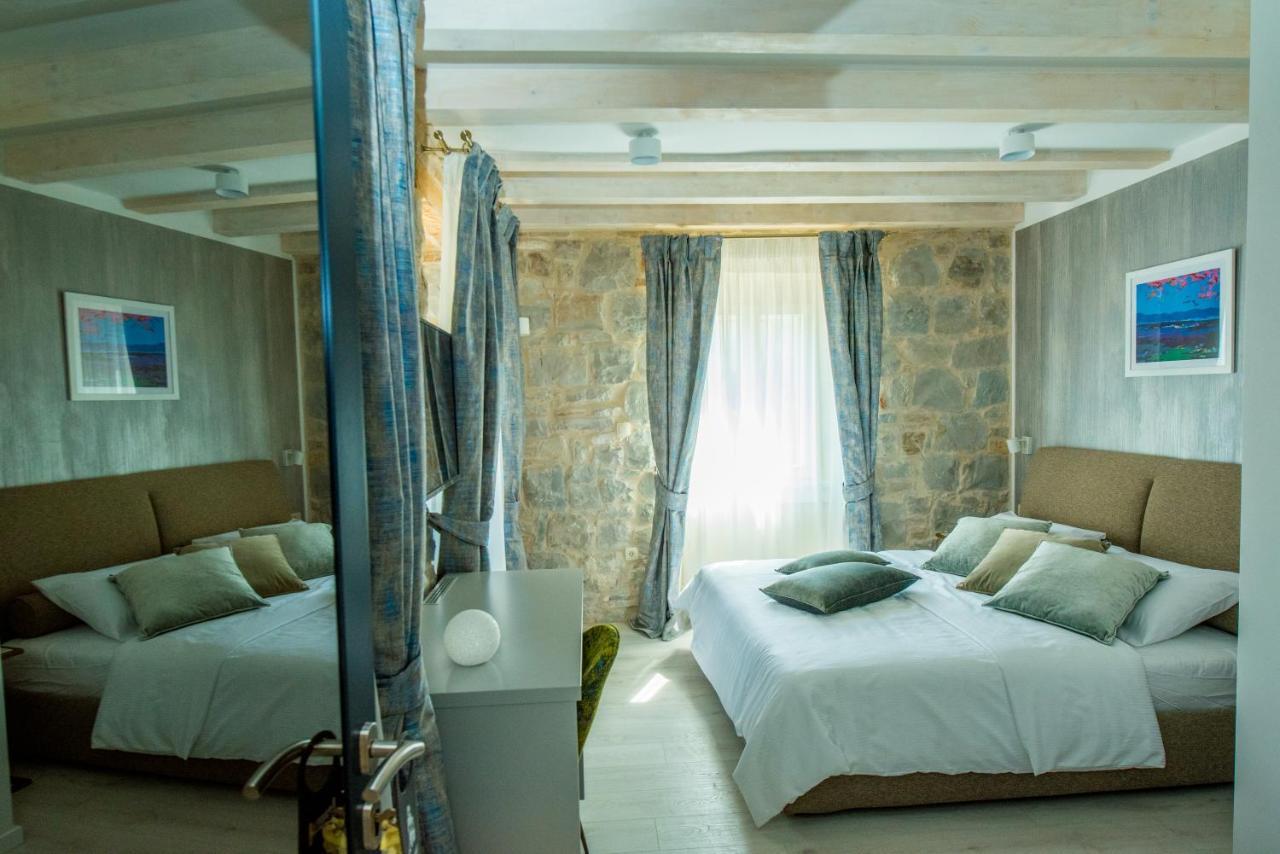 Heritage Villa Vitturi Sea View Kaštela Eksteriør billede