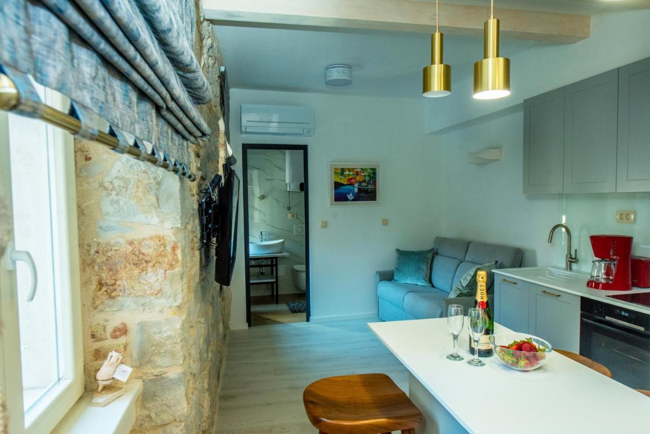 Heritage Villa Vitturi Sea View Kaštela Eksteriør billede