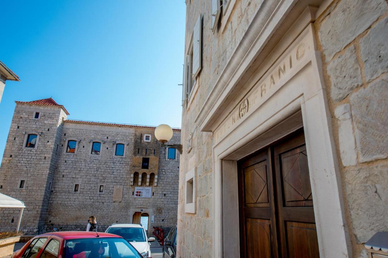 Heritage Villa Vitturi Sea View Kaštela Eksteriør billede